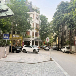 Chính chủ cho thuê chung cư 2PN-90 Nguyễn Tuân