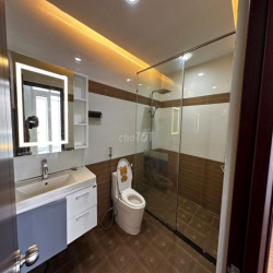 Hẻm 8m 243/9 Tô Hiến Thành, Phường 13, Quận 10 - 5x18 1 Trệt 2 Lầu 5Pn