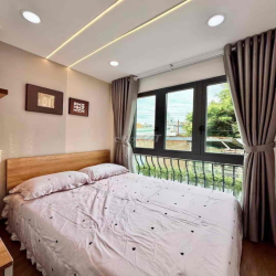 NHÀ 3 TẦNG FULL NỘI THẤT NGUYỄN VĂN TRỖI P8 QUẬN PHÚ NHUẬN