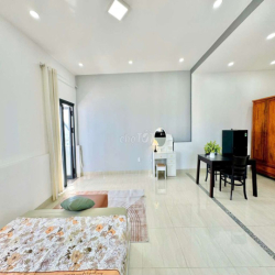 Cho thuê căn hộ studio Dã Tượng – đi bộ ra biển