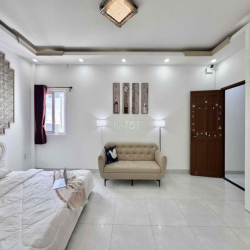 Nhà nguyên căn full nội thất cao cấp trung tâm Quận 3 - Phú Nhuận