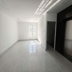 Cho thuê nhà mặt tiền 8m x 20m Phạm Đình Hổ, P. Bình Tây (P.2, Quận 6)