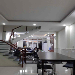 NHÀ NGUYÊN CĂN HẺM XE TẢI KHÔNG PHAN HUY ÍCH (4,2x15M)
