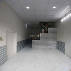 nhà nhỏ 2 lầu 4 phòng ngủ.hợp đồng dài hạn 