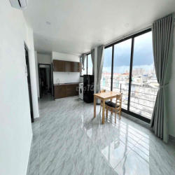 2 PHÒNG NGỦ BAN CÔNG TÁCH BẾP FULL NỘI THẤT THANG MÁY CHO ANH CHỊ EM