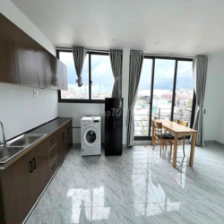 2 PHÒNG NGỦ BAN CÔNG TÁCH BẾP FULL NỘI THẤT THANG MÁY CHO ANH CHỊ EM