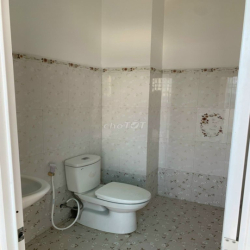 Nhà Nguyên Căn Đường Lê Thị Bạch Cát - 4PN 4WC - 3.8x10m