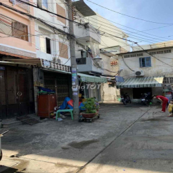 Nhà Nguyên Căn Đường Lê Thị Bạch Cát - 4PN 4WC - 3.8x10m