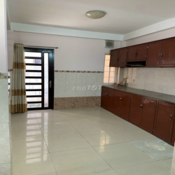 Nhà Nguyên Căn Đường Lê Thị Bạch Cát - 4PN 4WC - 3.8x10m