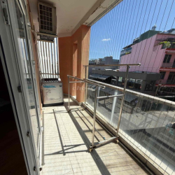 CHO NỮ THUÊ PHÒNG BAN CÔNG FULL NỘI THẤT VIEW CÔNG VIÊN GIA ĐỊNH