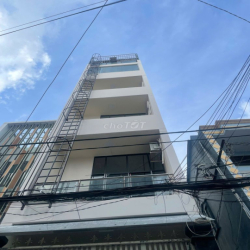 Mới 100% ngay cầu Nguyễn Văn Cừ, giờ tự do, phòng gác 25m2, thang máy