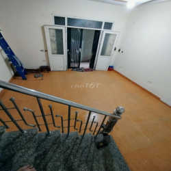 Chính chủ cho thuê nhà ngõ chợ Khâm Thiên