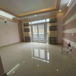 Cho thuê nhà MT 414B Huỳnh Văn Bánh P13 Q.PN