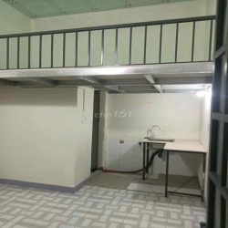 Dãy trọ 5 phòng Âu Cơ giá rẻ 3,4 tỷ