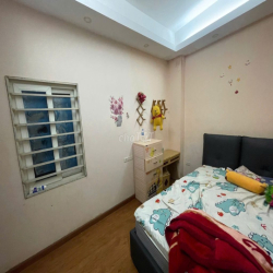 nhà ngõ 12 đỗ quang 50m x 5T ô tô đỗ cửa
