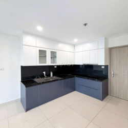 Cho thuê căn hộ góc 2PN+ Bếp rèm, máy lạnh _ Vinhomes grand park