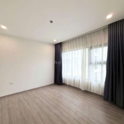 Cho thuê căn hộ góc 2PN+ Bếp rèm, máy lạnh _ Vinhomes grand park