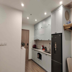 cần cho thuê gấp 2n full đồ bên toà sa5 Vinhomes Smart City .