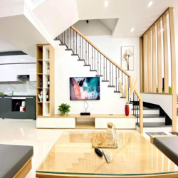 Cho thuê nhà KDC ParkRiverside 15tr 3 lầu 4PN gần VX Liên Phường