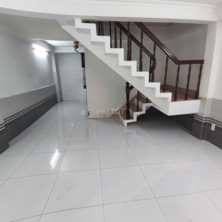 Cho thuê nhà nguyên căn Nguyễn Xí, 2 tầng, đẹp, chắc chắn