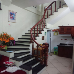 Cho thuê nhà 10 ngõ 196 Hoàng Sâm, Cầu Giấy: Nhà 5 tầng 1 tum