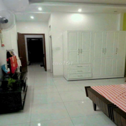 Nhà 1 trệt 2 lầu có nội thất đường số 6 BHH B bình tân 