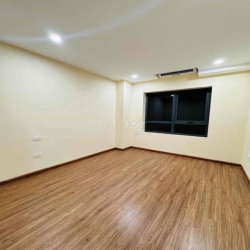 chính chủ cho thuê căn 3 ngủ 2 vệ sinh CT3 Linh Đàm