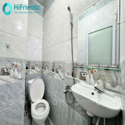 CHO THUÊ PHÒNG GÁC SẴN MÁY LẠNH- TỦ ĐỒ GẦN CHỢ THẠCH ĐÀ
