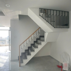 Cho thuê căn hộ cao cấp Duplex Bảy Hiền Tower, giá 30tr/th, 240m², 4PN