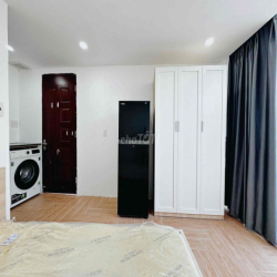 CĂN HỘ BAN CÔNG NGAY HOÀNG SA TRƯỜNG SA RỘNG RÃI THOÁNG MÁT