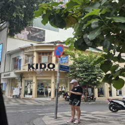 Cho Thuê Mặt Bằng Đẹp tại Nguyễn Trãi, Bến Thành, Quận 1