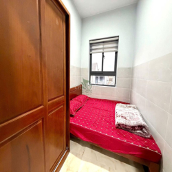 CHO THUÊ CĂN HỘ 2 PHÒNG NGỦ FULL NỘI THẤT CÓ CỬA SỔ ĐƯỜNG MÊ LINH