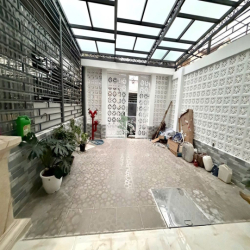 CHO THUÊ CĂN HỘ 2 PHÒNG NGỦ FULL NỘI THẤT CÓ CỬA SỔ ĐƯỜNG MÊ LINH