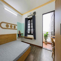 CHÍNH CHỦ CHO THUÊ PHÒNG BAN CÔNG - MG RIÊNG - KHU SÂN BAY TSN