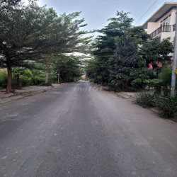 cho thuê nhà 2 tầng