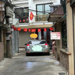 Ô TÔ ĐỖ CỬA - LÔ GÓC THOÁNG SÁNG-TRUNG TÂM HAI BÀ TRƯNG - DÂN XÂY MỚI