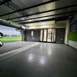 Cho Thuê Nhà Sạch Sẻ DT 6x20 1Trệt 2Lầu 6Pn 7Wc Sân Rộng Ôtô TX13, Q12