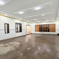 💯SÁT CV🍃Biệt Thự Đẹp khu Tên Lửa 12x20m 2 tầng 4PN sân rộng SÁT V.Đ.T