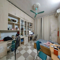 Cho thuê nhà ngõ 106 Hoàng Quốc Việt,  Dt 150m2 x 3,5 tầng,mặt tiền 8m