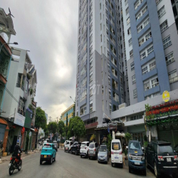 CHO THUÊ SHOPHOUSE CHUNG CƯ BÀU CÁT 2 TÂN BÌNH 90M2 . VỈA HÈ 8M
