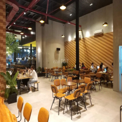 Cho thuê nhà MT đường Sư Vạn Hạnh, Phường 12, Quận 10