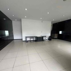 Cho thuê mặt bằng Kinh Doanh MT đường Hồ Xuân Hương ngang 7m