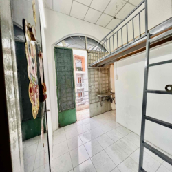 PHÒNG TRỌ BAN CÔNG GIÁ RẺ GẦN CÔNG VIÊN GIA ĐỊNH - SÁT SÂN BAY