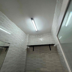 Cho thuê mặt bằng Kinh Doanh MT đường Hồ Xuân Hương ngang 7m