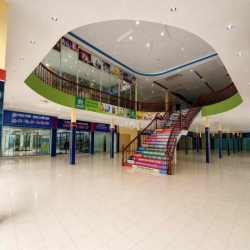 CHO THUÊ MẶT BẰNG HIẾM QUẬN 7 – NGANG 30M CỰC ĐẸP