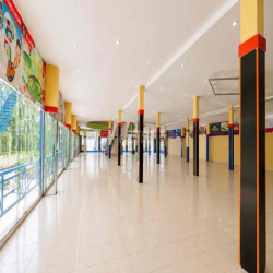 CHO THUÊ MẶT BẰNG HIẾM QUẬN 7 – NGANG 30M CỰC ĐẸP