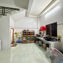 Nhà lầu 6x14m hẻm ô tô Nguyễn Việt Hồng - Thuận tiện kinh doanh