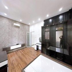 🏢 CHO THUÊ NHÀ MỚI PHỔ QUANG * GẦN BỆNH VIỆN TÂM ANH * TRỆT 2 LẦU 💯