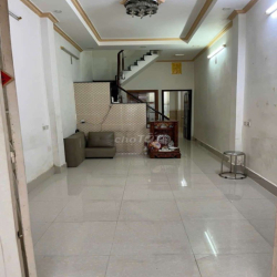 NHÀ HẺM XE TẢI SƯ VẠN HẠNH TIỆN Ở VÀ KINH DOANH