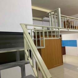 Phòng trọ 38m2 có thang máy cạnh trường Maketting Q7